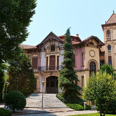 아파트 Alpha Omega